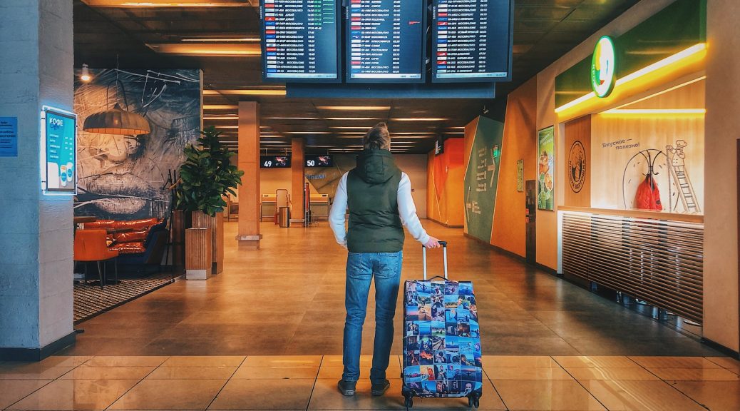 Miten kuluttaa aikaa lentokentällä?